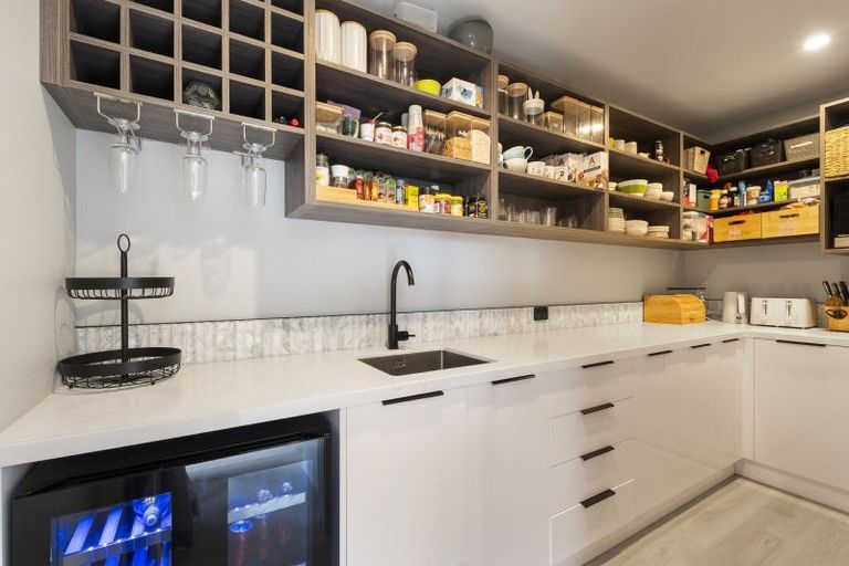 Photo of property in 12 Kanzan Grove, Feilding, 4702