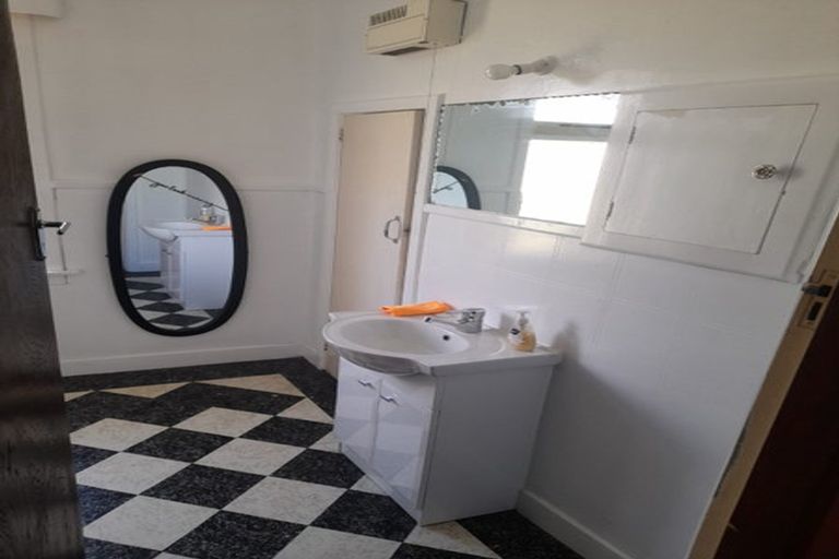 Photo of property in 8 Donnington Street, Ohai, 9635