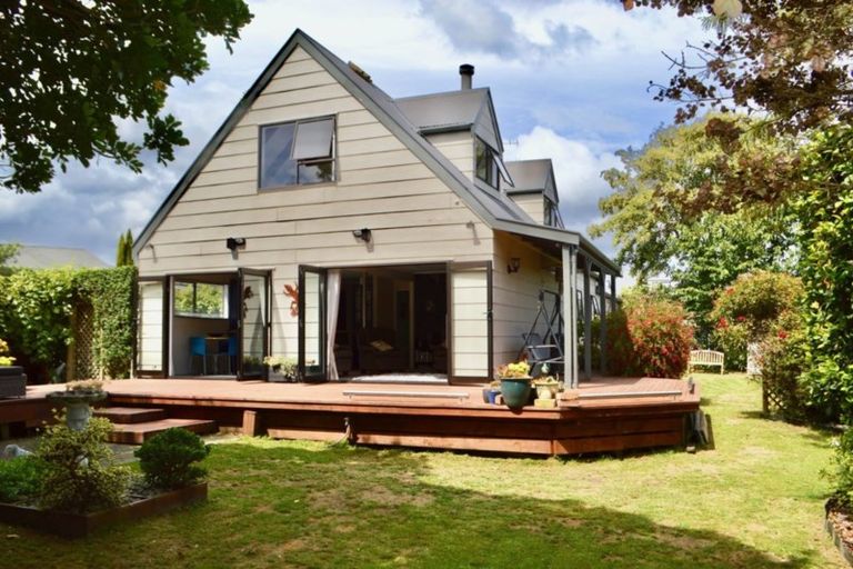 Photo of property in 11 Renata Road, Otaki, 5512