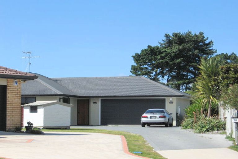 Photo of property in 53 Pirika Place, Papamoa Beach, Papamoa, 3118