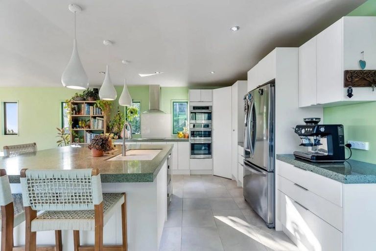 Photo of property in 1559 Pataua Road North, Pataua North, Whangarei, 0175