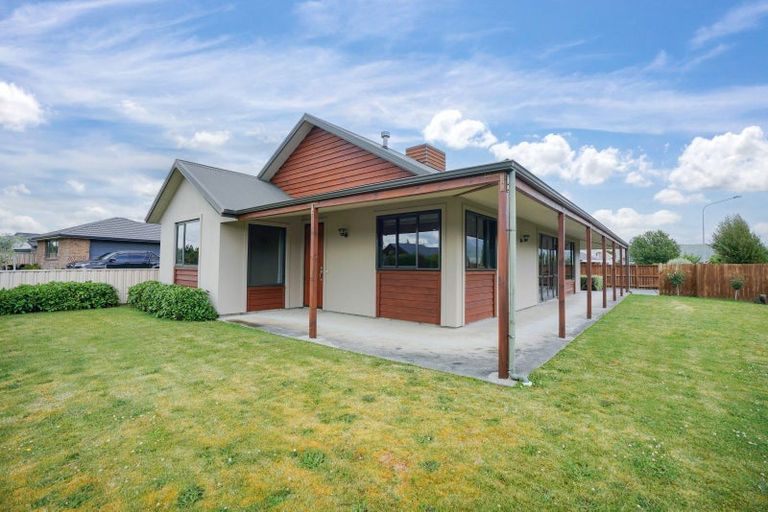Photo of property in 111 Govan Drive, Te Anau, 9600