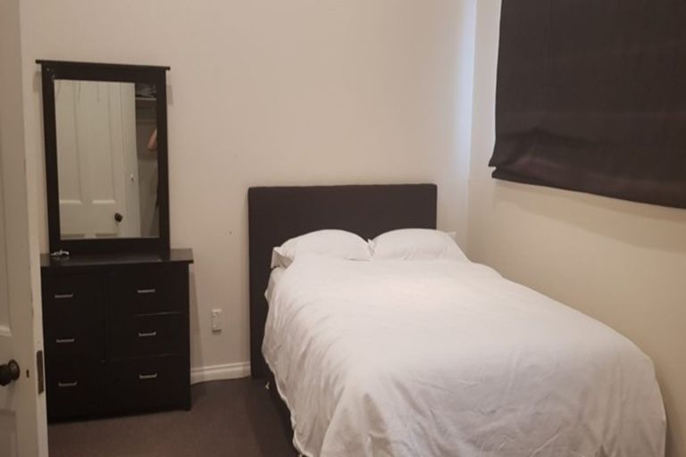 Photo of property in 55 Northland Road, Northland, Wellington, 6012