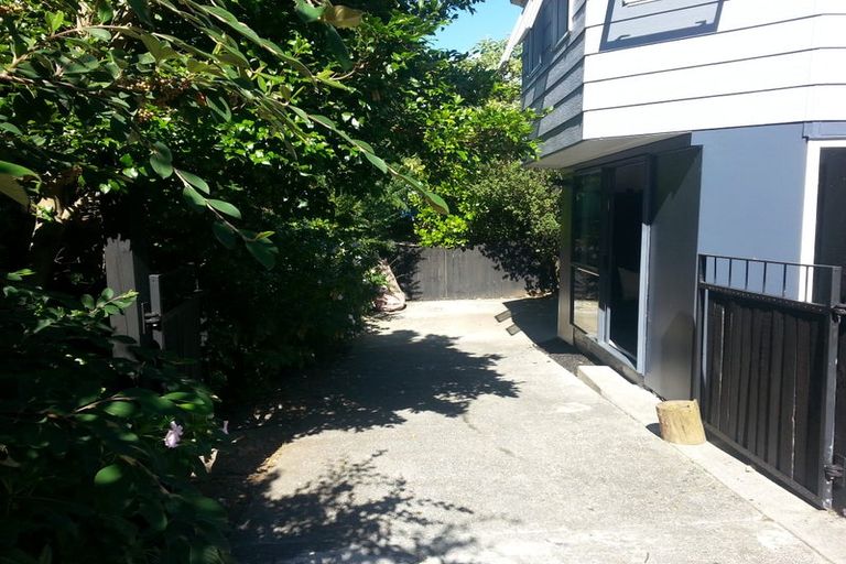 Photo of property in 2/15 Mcleod Road, Henderson, Auckland, 0612