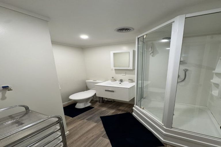 Photo of property in 1/38 Beulah Avenue, Rothesay Bay, Auckland, 0630