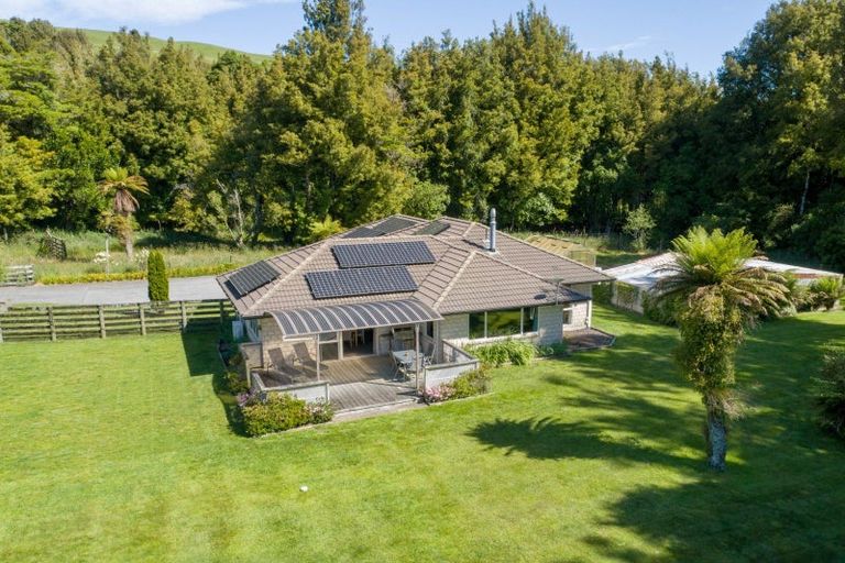 Photo of property in 805 Te Waerenga Road, Hamurana, Rotorua, 3096