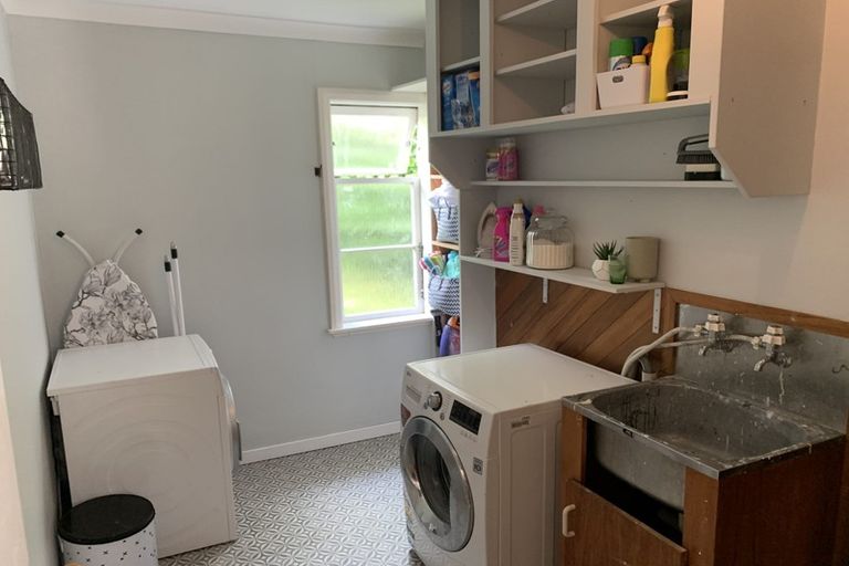 Photo of property in 23 Te Whiti Grove, Korokoro, Lower Hutt, 5012