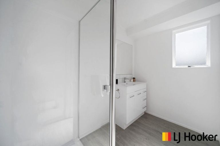 Photo of property in 3/10 Penion Drive, Flat Bush, Auckland, 2023