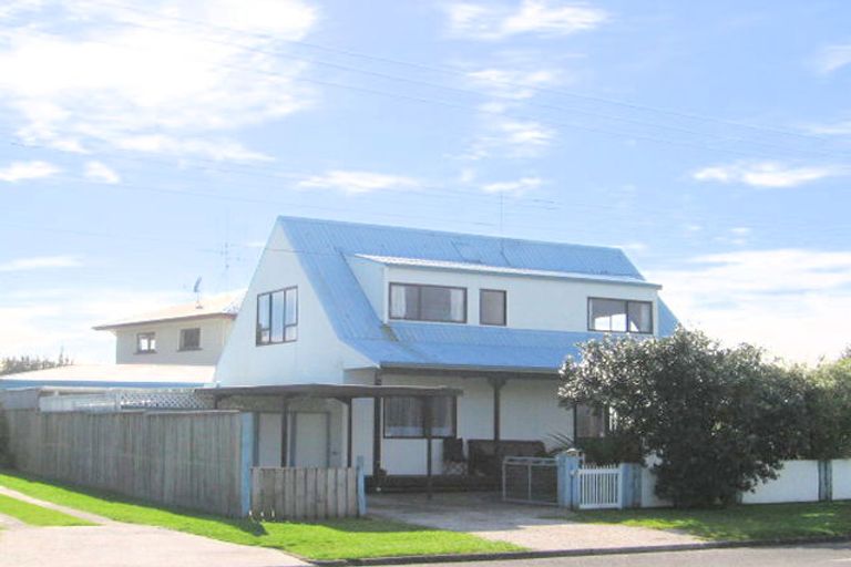 Photo of property in 1 Ngatai Road, Otumoetai, Tauranga, 3110