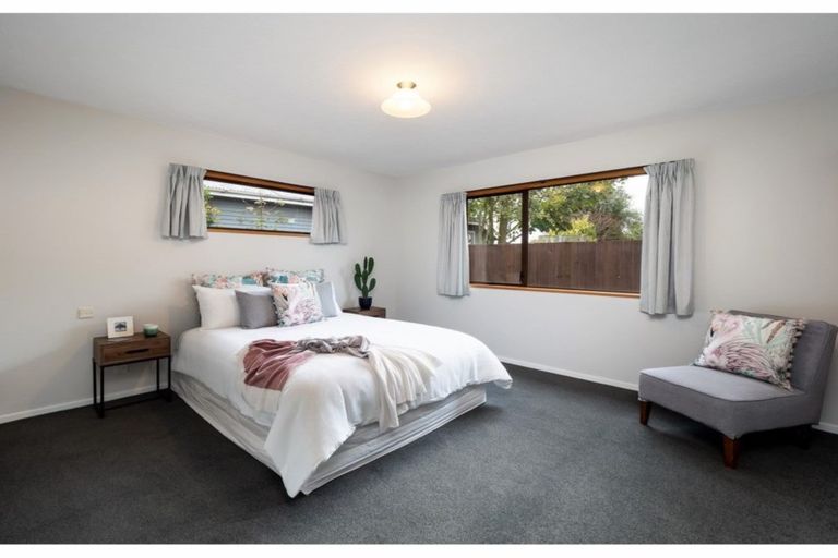 Photo of property in 21 Deyell Crescent, Sydenham, Christchurch, 8023