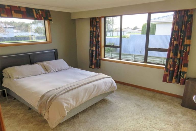 Photo of property in 11 Stephens Street, Waikiwi, Invercargill, 9810