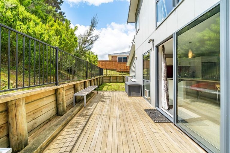 Photo of property in 8 Flotilla Place, Whitby, Porirua, 5024