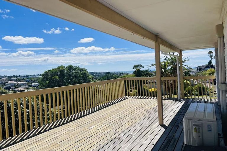 Photo of property in 94 Langana Avenue, Browns Bay, Auckland, 0630