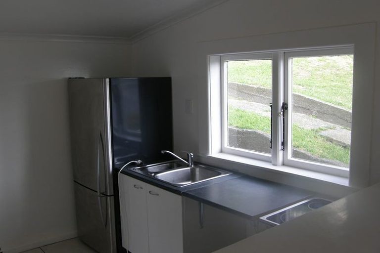 Photo of property in 24 Imperial Terrace, Melrose, Wellington, 6022