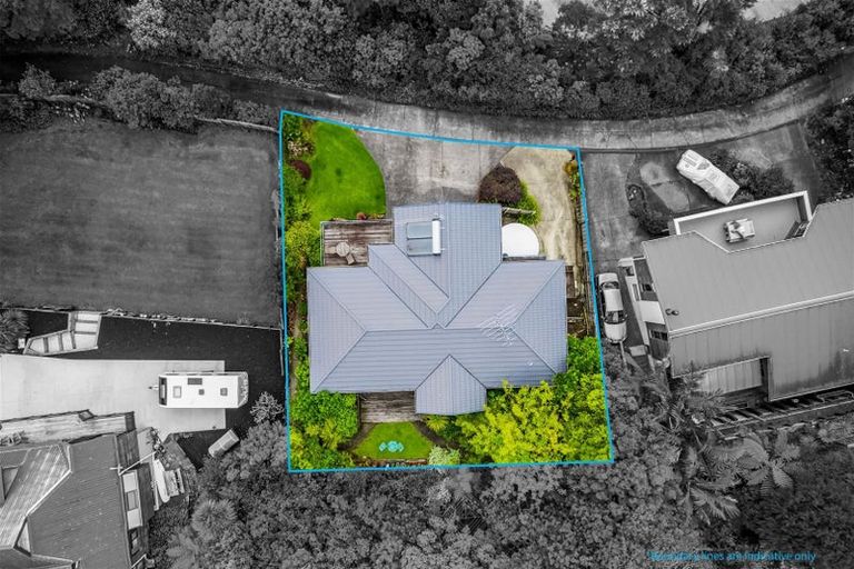Photo of property in 37 Cochrane Avenue, Arkles Bay, Whangaparaoa, 0932