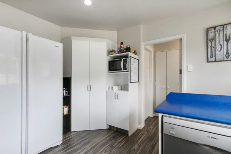 Photo of property in 4 Coast Road, Wainuiomata, Lower Hutt, 5014