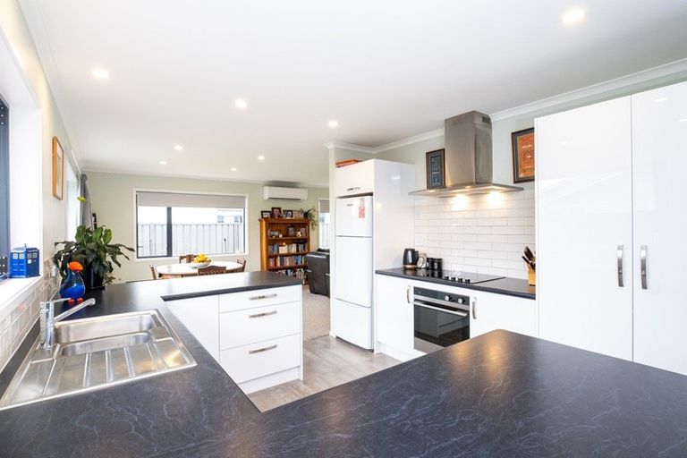 Photo of property in 24 Grooby Place, Havelock North, 4130