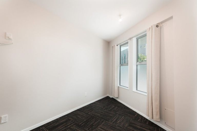 Photo of property in 35 Karo Drive, Te Aro, Wellington, 6011