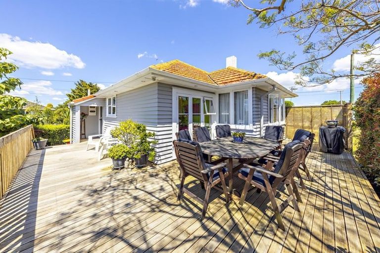 Photo of property in 49 Porchester Road, Papakura, 2110