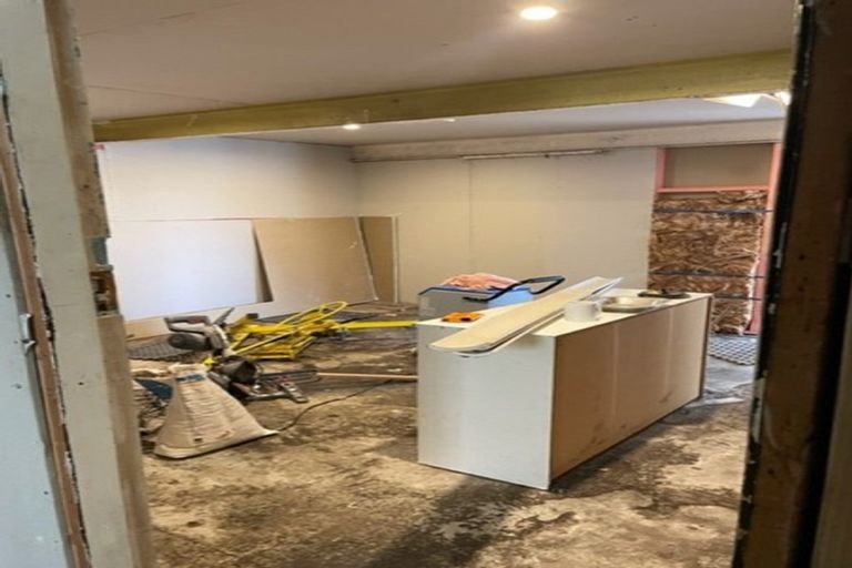 Photo of property in 119 Omata Road, Marfell, New Plymouth, 4310