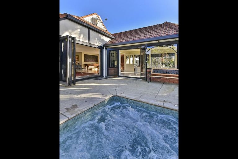 Photo of property in 241 Ponga Road, Opaheke, Papakura, 2584