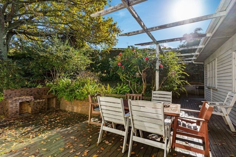 Photo of property in 6 Riddell Road, Glendowie, Auckland, 1071