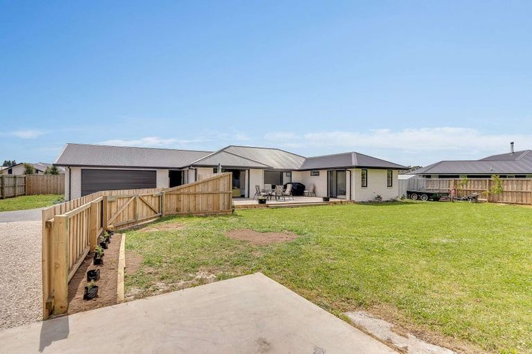 Photo of property in 8 Owen Drive, Darfield, 7510