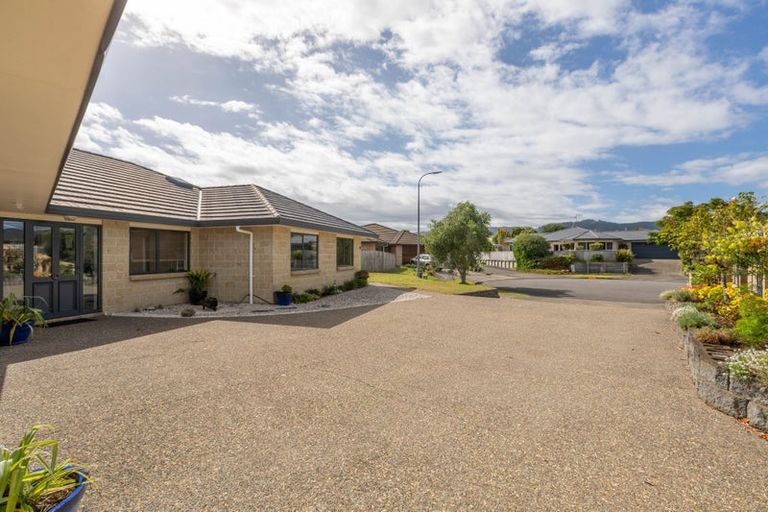 Photo of property in 15 Monarch Place, Paraparaumu Beach, Paraparaumu, 5032