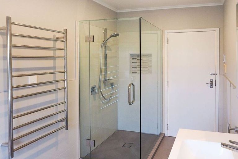 Photo of property in 56 Nile Road, Milford, Auckland, 0620