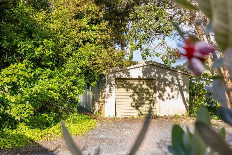 Photo of property in 16 Dalton Road, Snells Beach, 0920