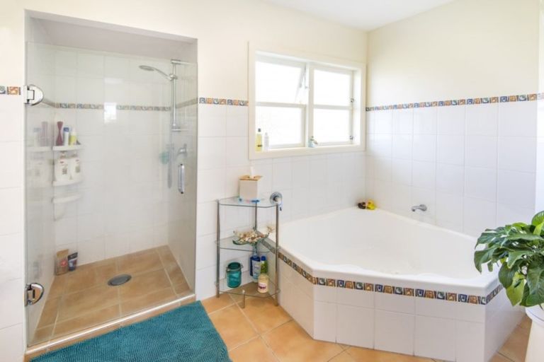 Photo of property in 14 Maleme Avenue, Belmont, Auckland, 0622