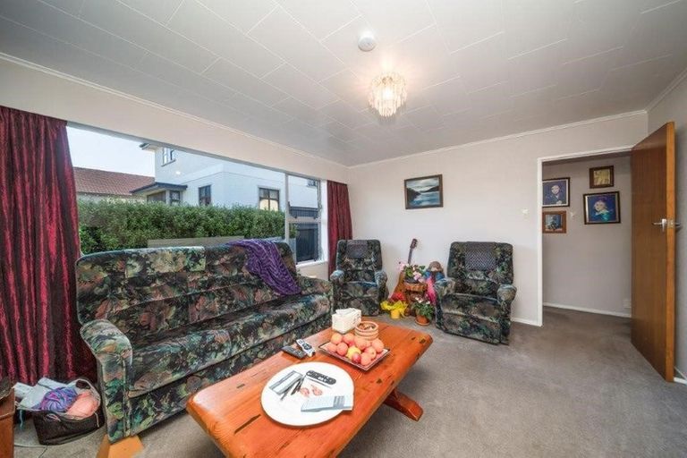 Photo of property in 2a Erin Street, Hawera, 4610