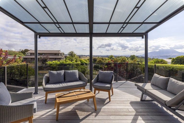 Photo of property in 2 Cherry Lane, Acacia Bay, Taupo, 3330