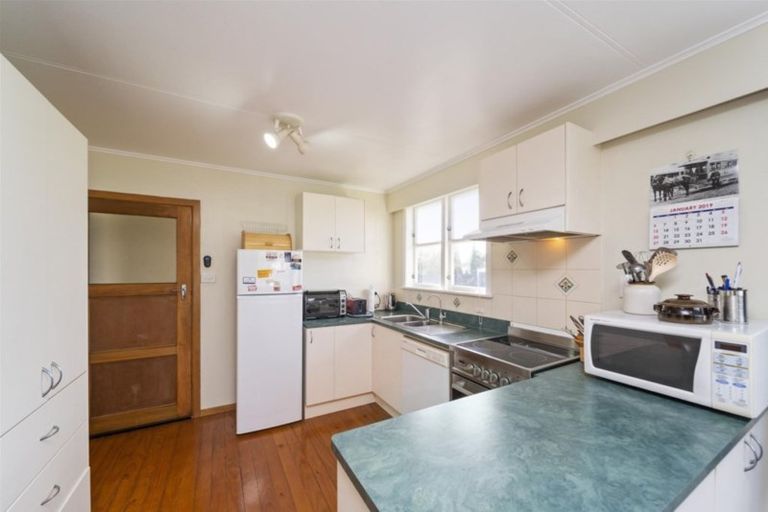 Photo of property in 25 Waihi Road, Hawera, 4610