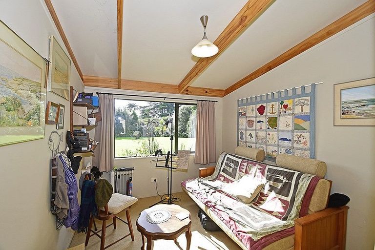 Photo of property in 210a Pukenui Road, Kaiwaka, 0573