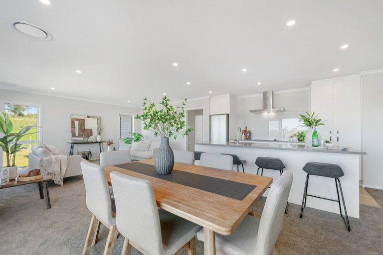 Photo of property in 30 Henderson Street, Kimbolton, 4774