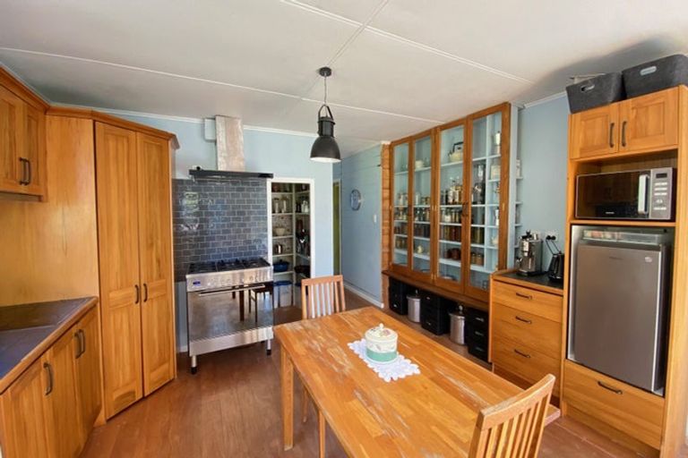 Photo of property in 490 River Road, Kumeroa, Woodville, 4997