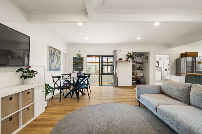 Photo of property in 461 Centre Road, Momona, Outram, 9073