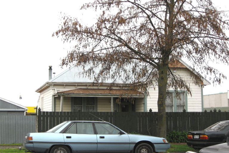 Photo of property in 194 Lascelles Street, Saint Leonards, Hastings, 4120