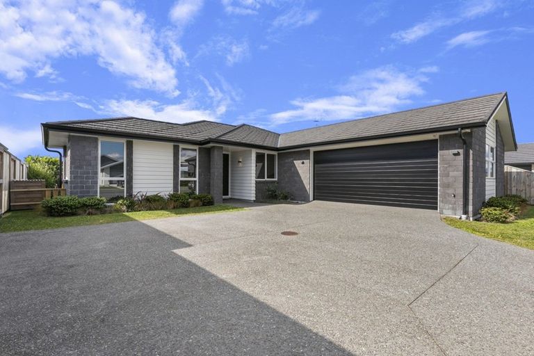 Photo of property in 137 Penetaka Heights, Pyes Pa, Tauranga, 3112