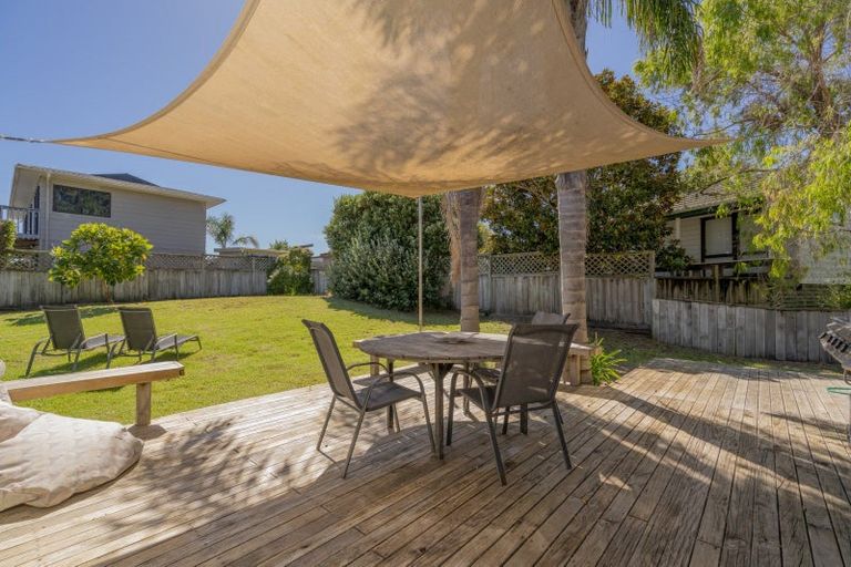 Photo of property in 105 Puriri Place, Matarangi, Whitianga, 3592