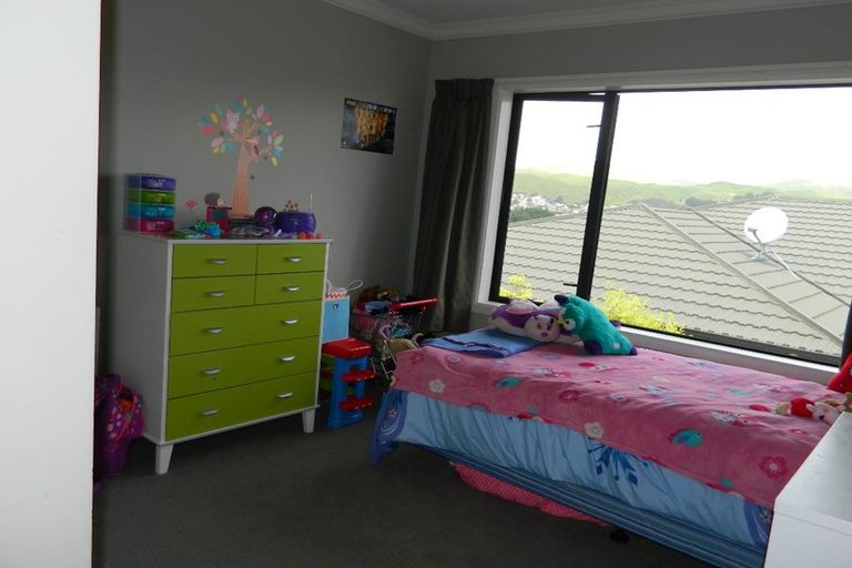 Photo of property in 123 Te Puia Drive, Aotea, Porirua, 5024