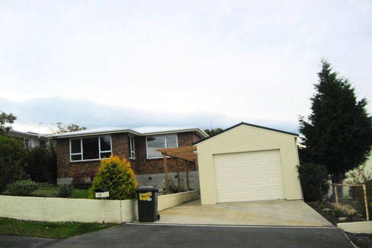 Photo of property in 16 Saddleview Place, Fairfield, Dunedin, 9018