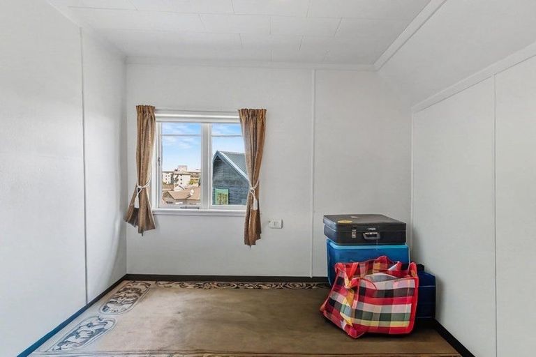 Photo of property in 23 Carlton Avenue, Gonville, Whanganui, 4501