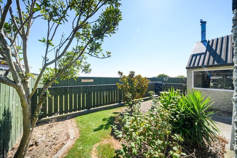 Photo of property in 111 Benmore Avenue, Cloverlea, Palmerston North, 4412
