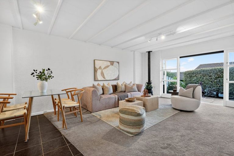 Photo of property in 2/36 Koromiko Street, New Lynn, Auckland, 0600
