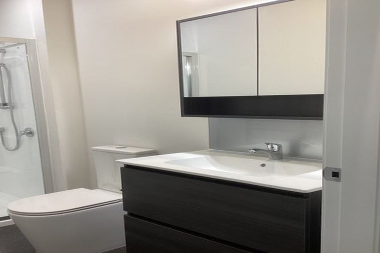 Photo of property in 2 Collina Terrace, Thorndon, Wellington, 6011