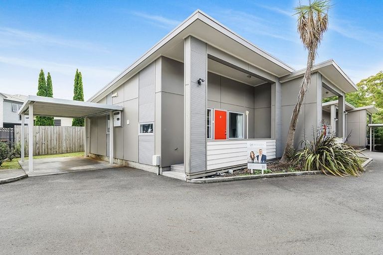 Photo of property in 16a Dowding Street, Melville, Hamilton, 3206