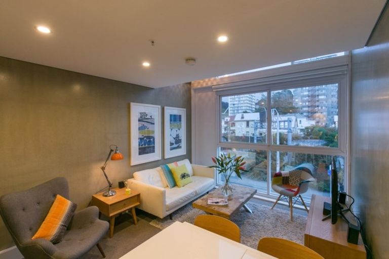 Photo of property in Canvas Apartments, 9/307 Willis Street, Te Aro, Wellington, 6011