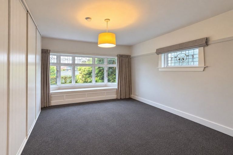 Photo of property in 17 Blighs Road, Strowan, Christchurch, 8052